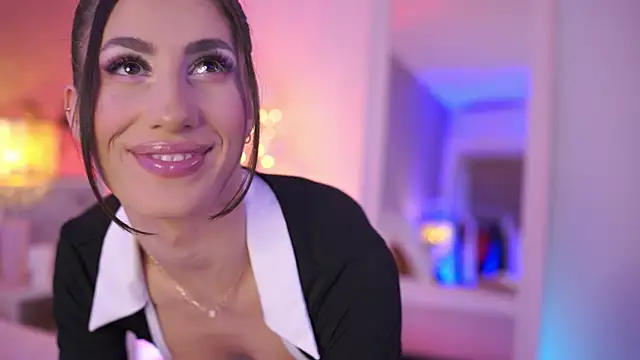 OhhAisha live sex cam