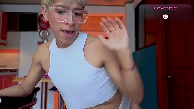 taichi_bluy live sex cam