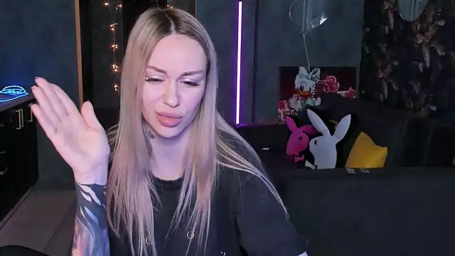 Blckmirrorr's cam snapshot