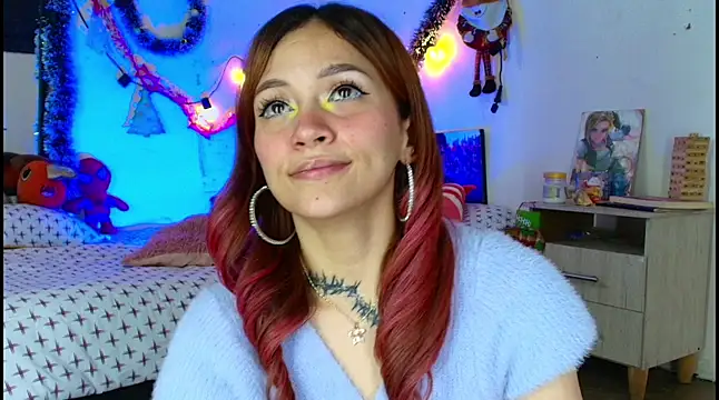 alisson_zafiro_'s cam snapshot