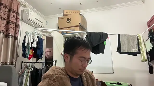 PolicingCelebes's cam snapshot