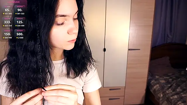 LorrieWilcinski's cam snapshot