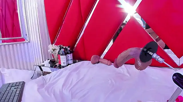 SusanCouper's cam snapshot