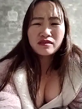 emini-xx's cam snapshot