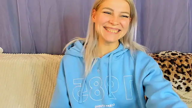 FoxyKathryn's cam snapshot