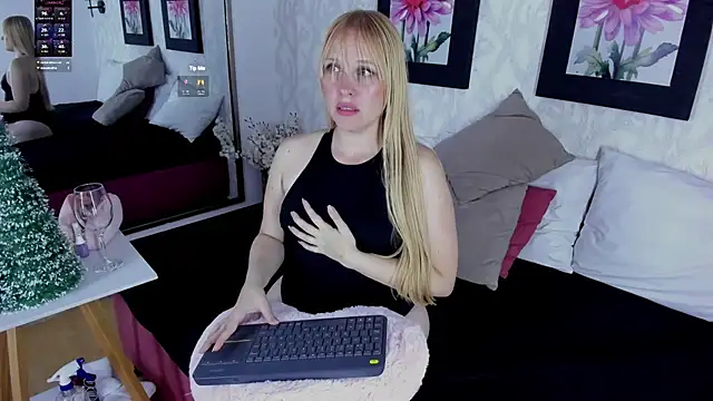 EmilySumer's cam snapshot