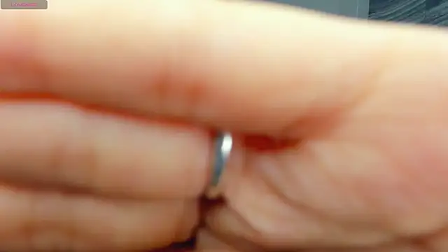 MondoNeko live sex cam