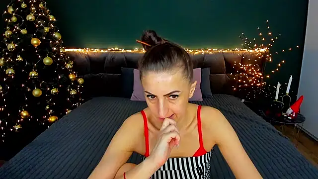 Rebecca_Diamond's cam snapshot