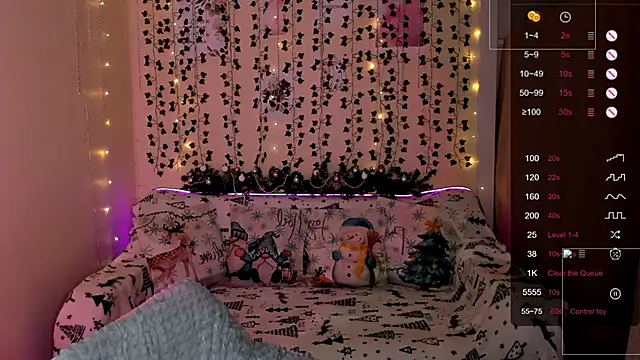 LinaBlossom_'s cam snapshot