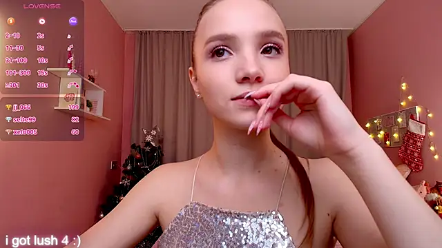 Adria_Arjona's cam snapshot