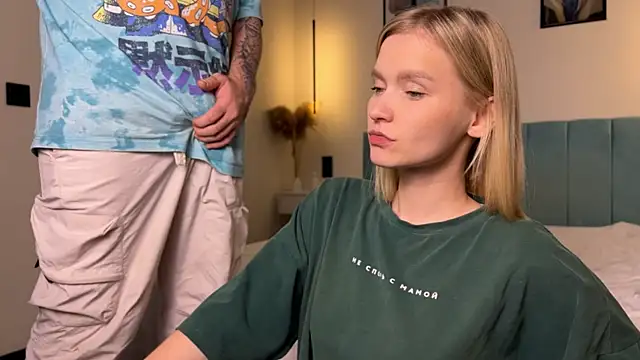 Adelovenick live sex cam