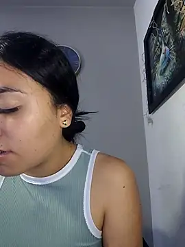 AmberGold-'s cam snapshot