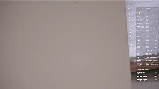 LeonaBelhumeur live sex cam