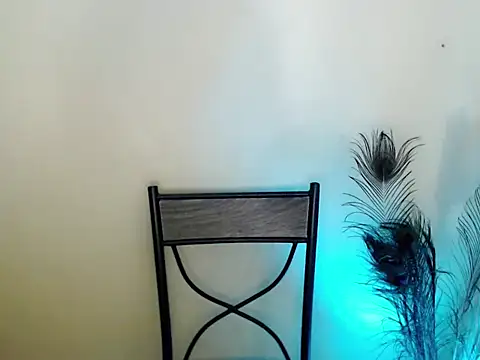 hannah_ley18 live sex cam