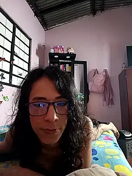 DaslyTsRoze live sex cam