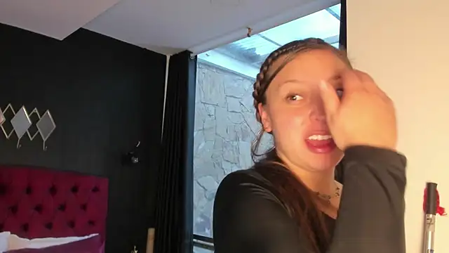 Widny_Beaumont's cam snapshot