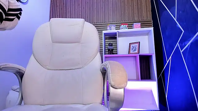 SofiaMillerr1_'s cam snapshot