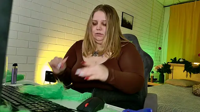 SladaDell's cam snapshot