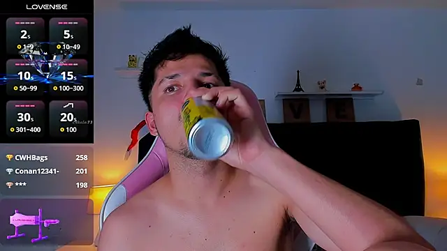 Issac_james_'s cam snapshot