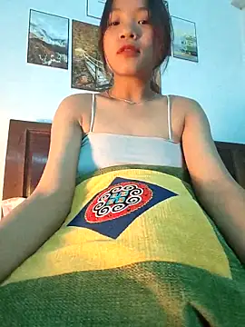 LeyLya live sex cam