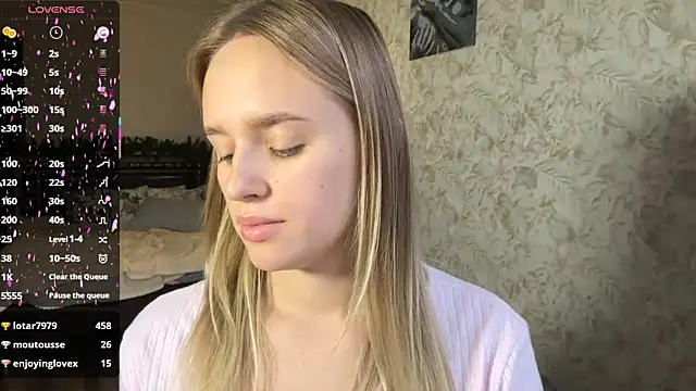 ElisabetLorney's cam snapshot