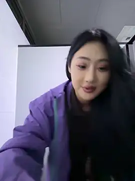 so-linger live sex cam