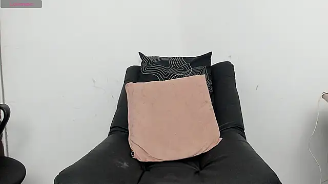 axel_davis_'s cam snapshot