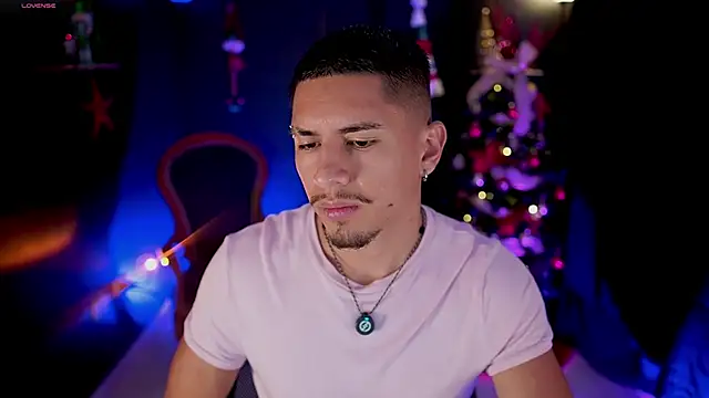 Aaronfox_x's cam snapshot