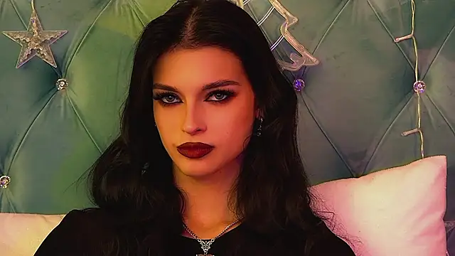 BeverlyMost's cam snapshot