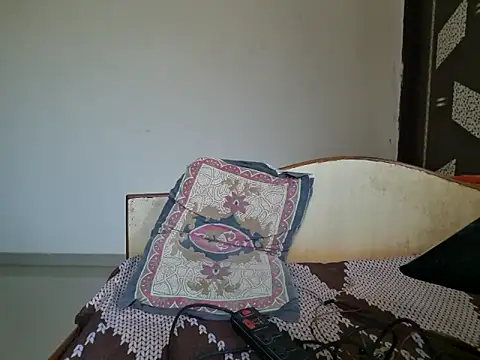 young-hairy-jon's cam snapshot