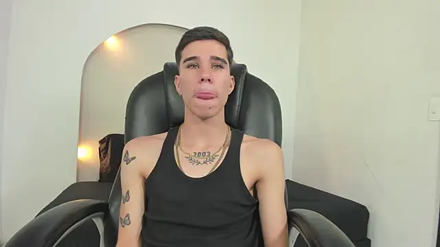 Gabo_white1 live sex cam