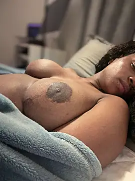 CharlottX's cam snapshot