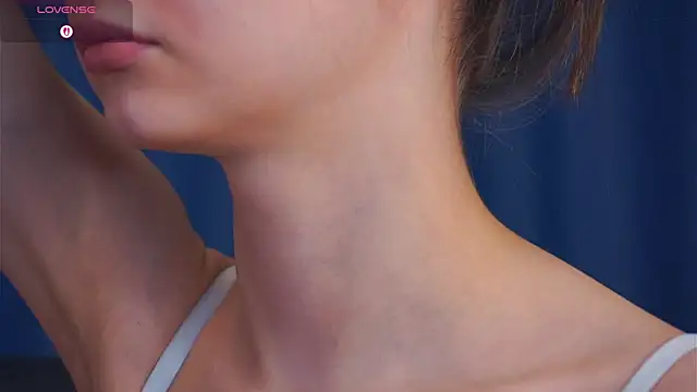 OnaZiroge's cam snapshot