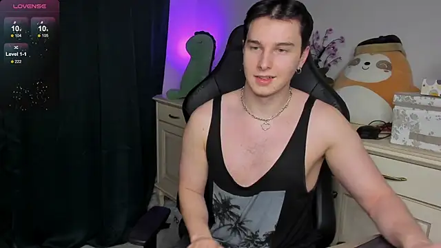 Vincent_Strong's cam snapshot