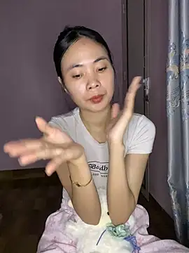 Dau-Tayy's cam snapshot