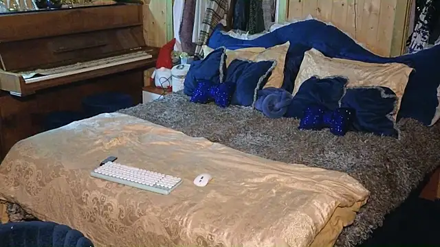 VanessaDoyle's cam snapshot