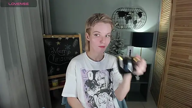 Madelaineses live sex cam