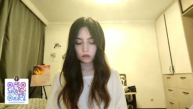 Qwami_Amie live sex cam