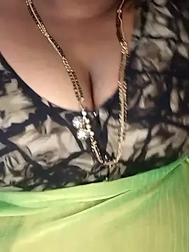 Divyahoty's cam snapshot