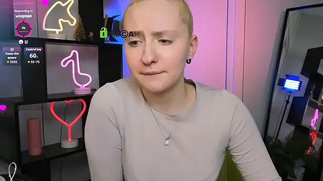 mila_glow1 live sex cam