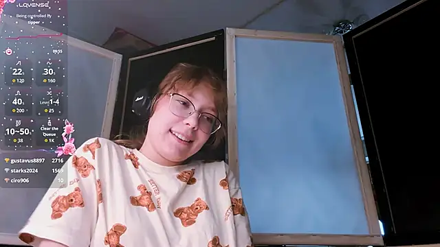 LouettaTornese live sex cam