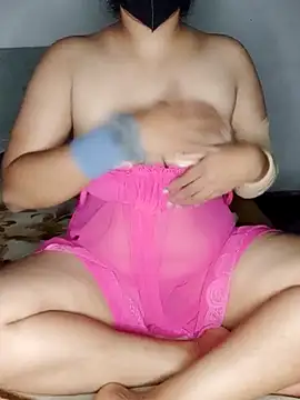 Queen_Taniya's cam snapshot