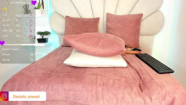 Danielaangelina live sex cam