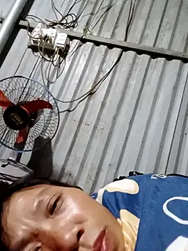 bella-la's cam snapshot