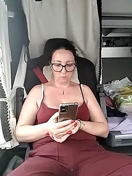 Milfa_nimfomana live sex cam