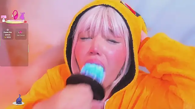 hinata_dolly's cam snapshot