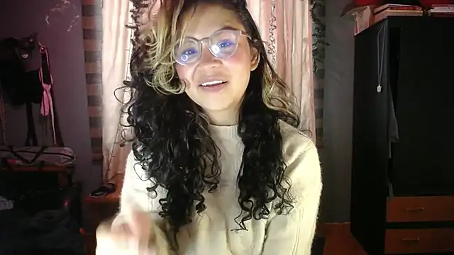 Hathorlove's cam snapshot