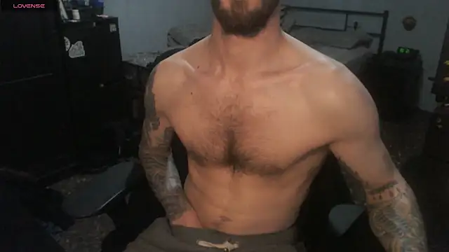 SexxxyLouis's cam snapshot