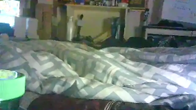 ON3YOULLN3VER_FIR3's cam snapshot