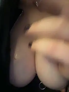 CrazyTori's cam snapshot